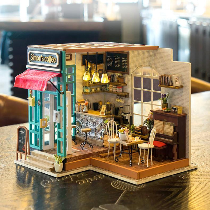 Robotime DIY Dollhouse Kit - Simon's Coffee